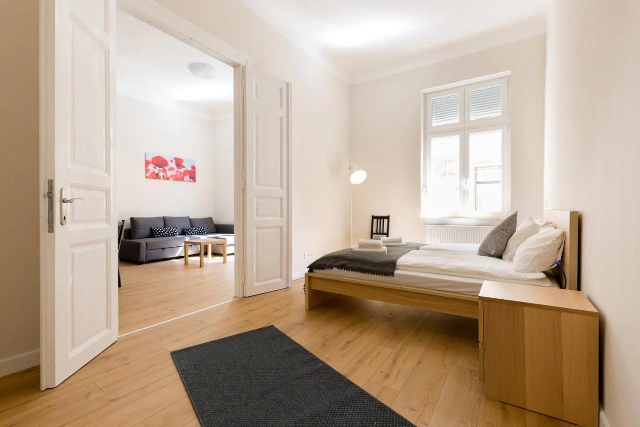 Kresz Geza 29 Westend Station 2 Bedrooms+Living Ac Budapest Exterior photo