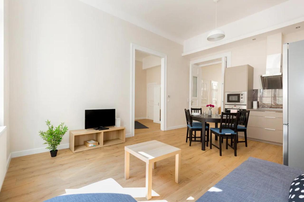 Kresz Geza 29 Westend Station 2 Bedrooms+Living Ac Budapest Exterior photo